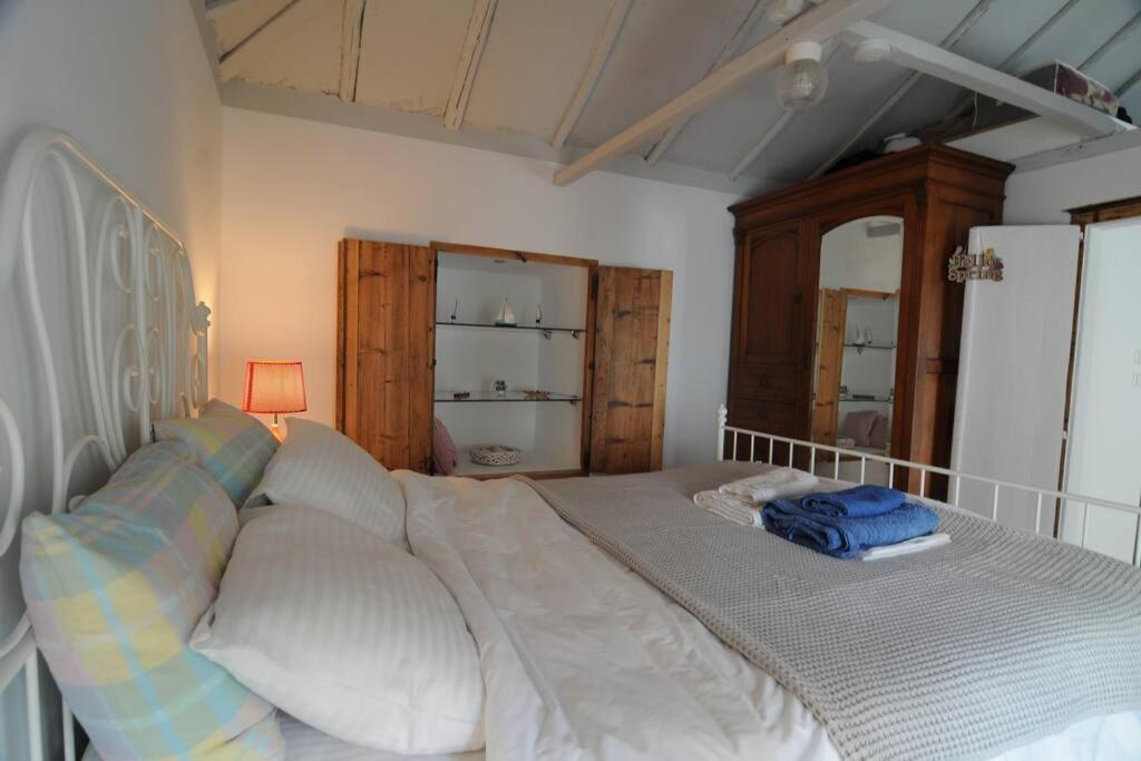 Lovely Quiet House With Garden Spetses Town Bagian luar foto